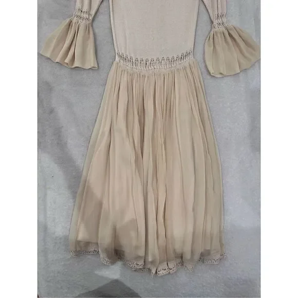 Women’s cream long sleeve dress size M - Picture 9 of 11